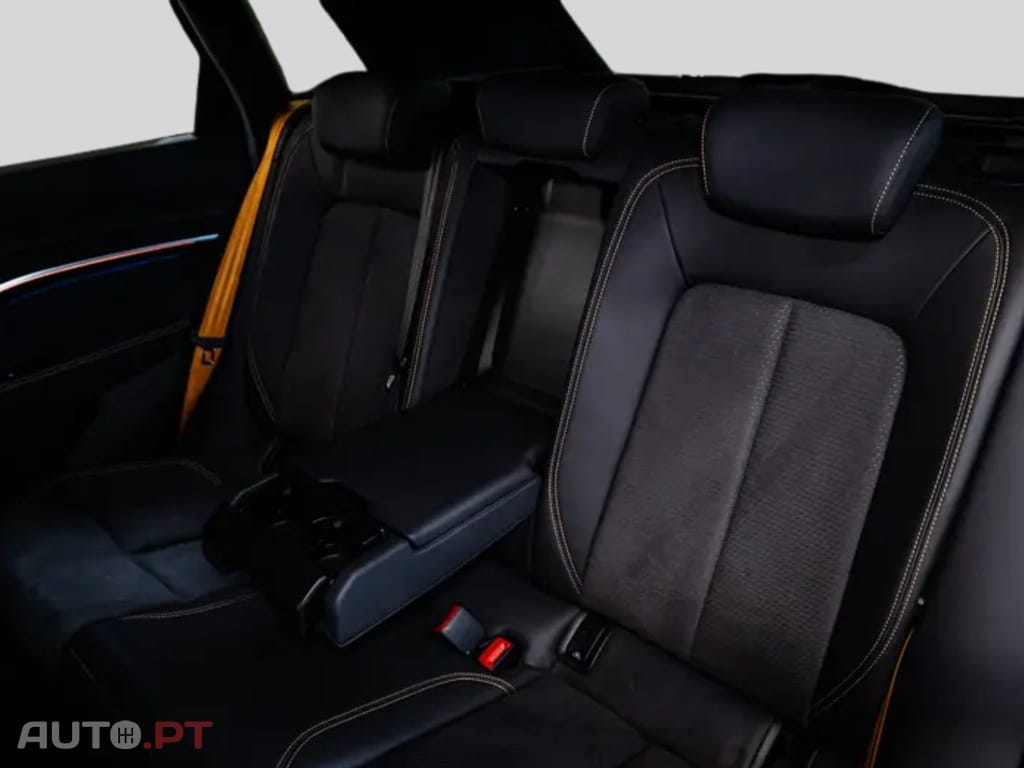 Audi E-Tron I.V.A DEDUTIVEL 55 S LINE BLACK