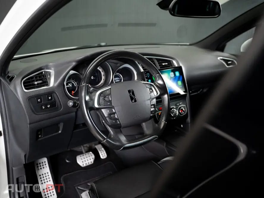 Citroen DS4 1.6 e-HDi So Chic CMP6
