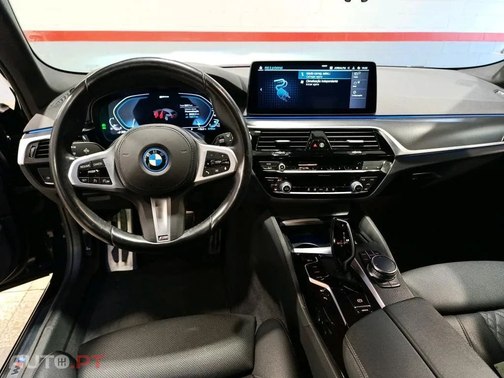 BMW 530 e Pack Desportivo M