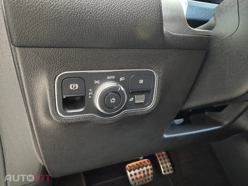 Mercedes-Benz GLB 200 d AMG Line