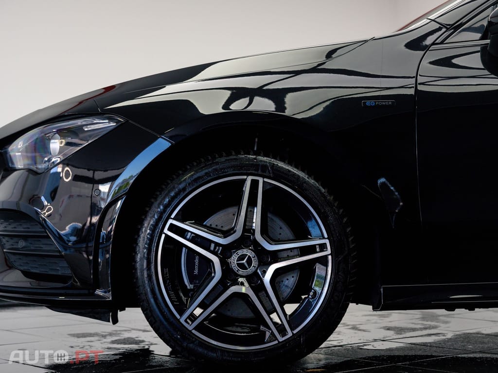 Mercedes-Benz CLA 250 e Shooting Brake AMG Line