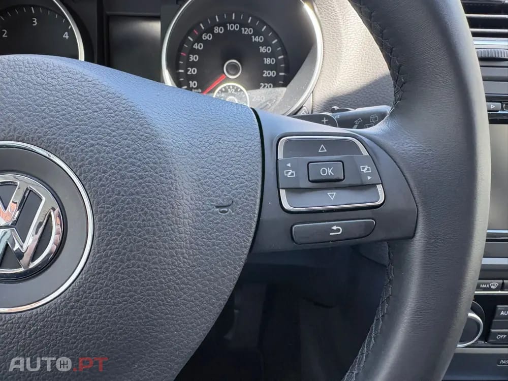 Volkswagen Golf 2.0 TDi Highline DSG