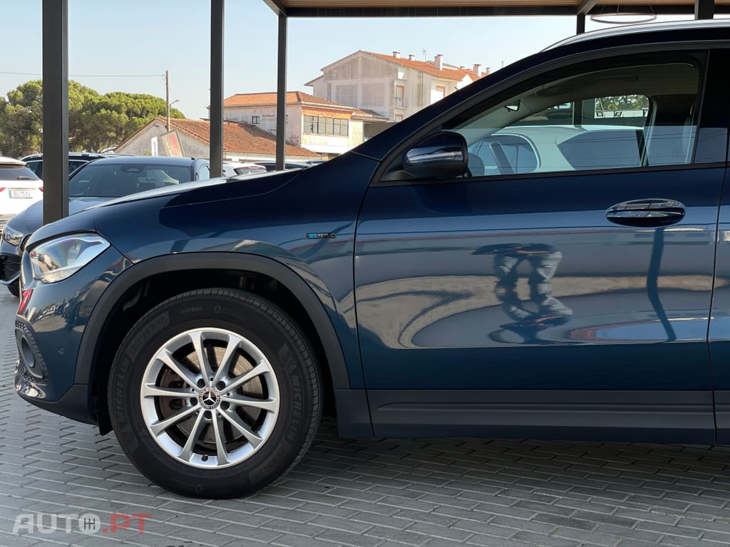 Mercedes-Benz GLA 250 e Progressive
