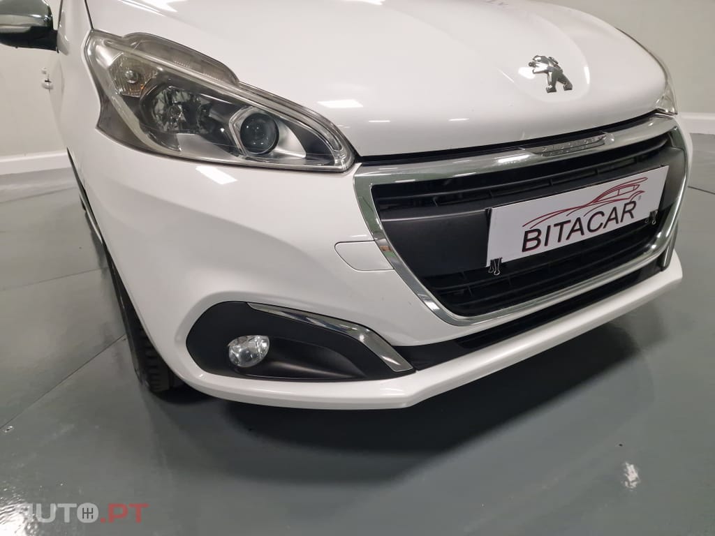 Peugeot 208 1.6 BlueHDi Style