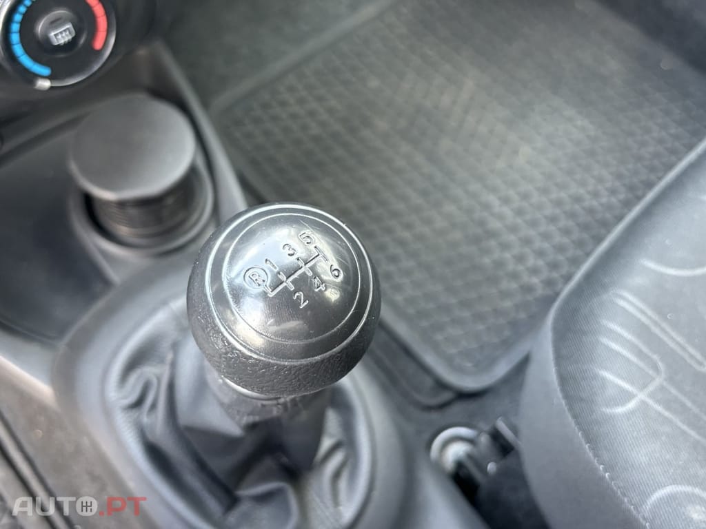 Toyota Yaris 1.33 VVT-i Comfort+AC