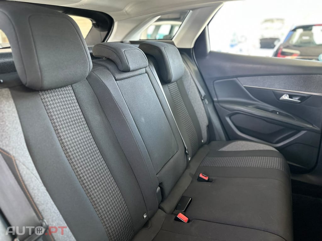 Peugeot 3008 1.6 HDi Allure