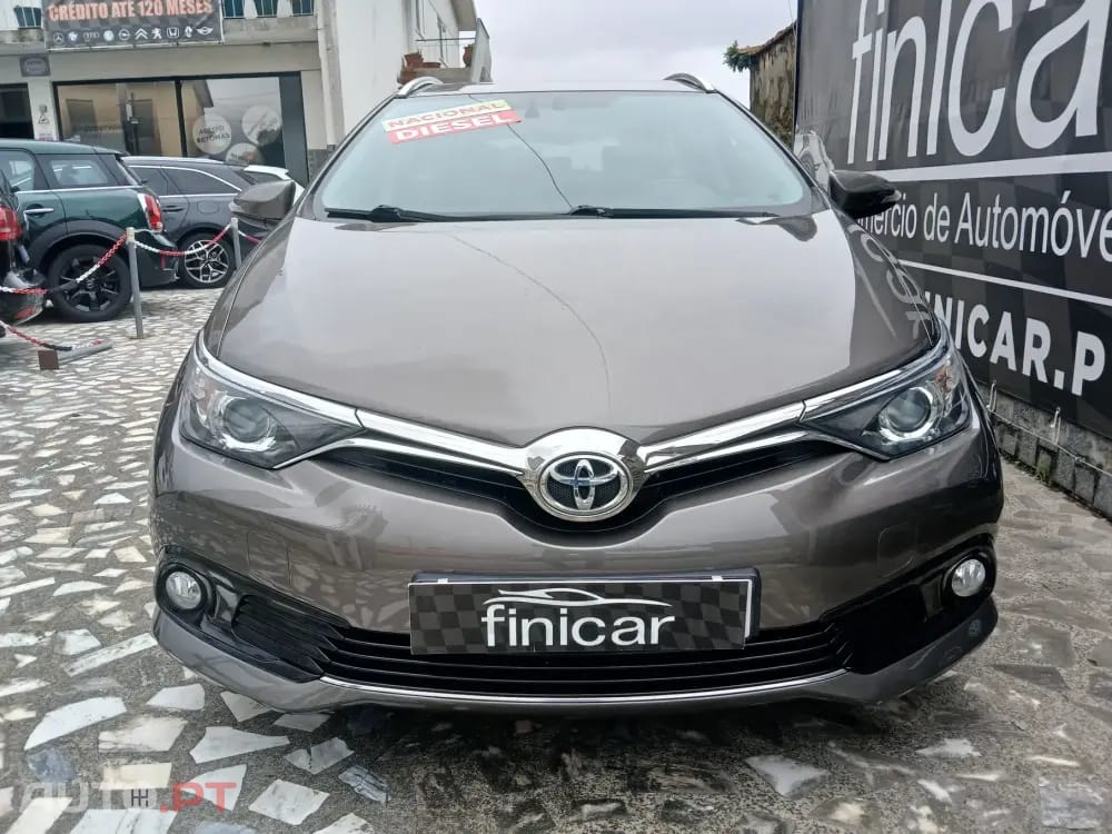 Toyota Auris Touring Sports 1.4 D-4D Exclusive+Navi