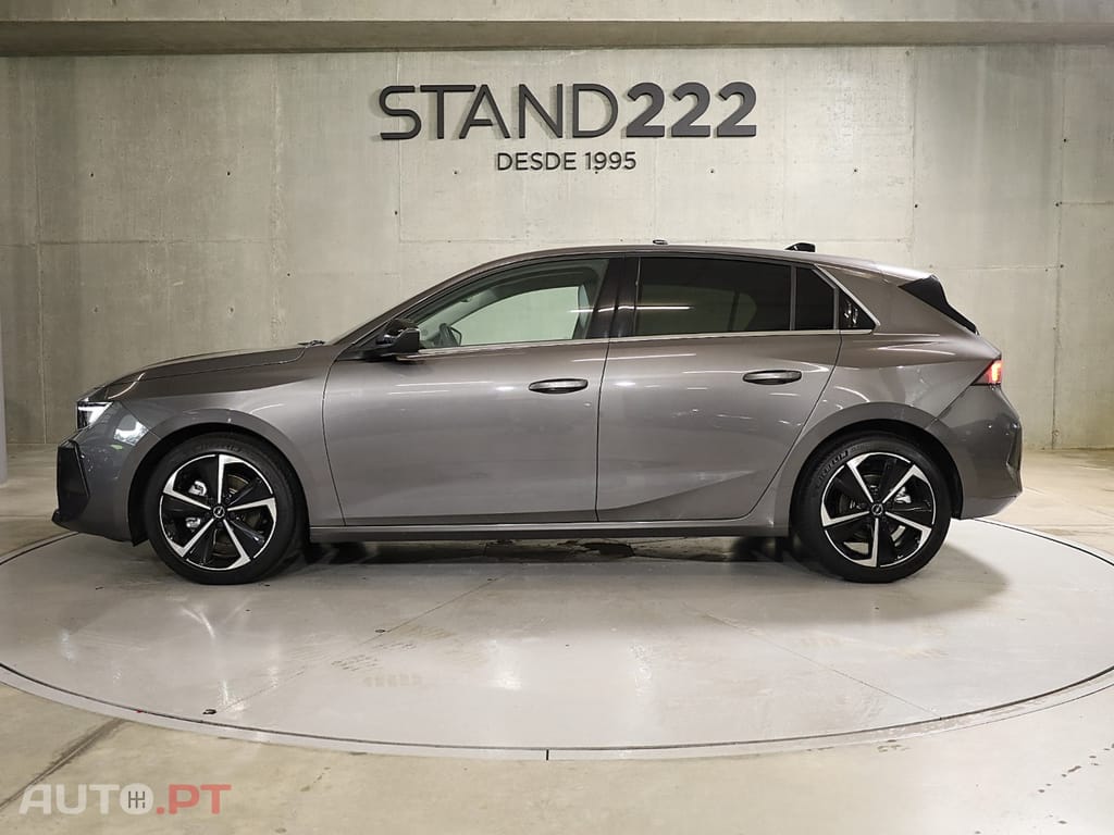 Opel Astra 1.2 T Elegance