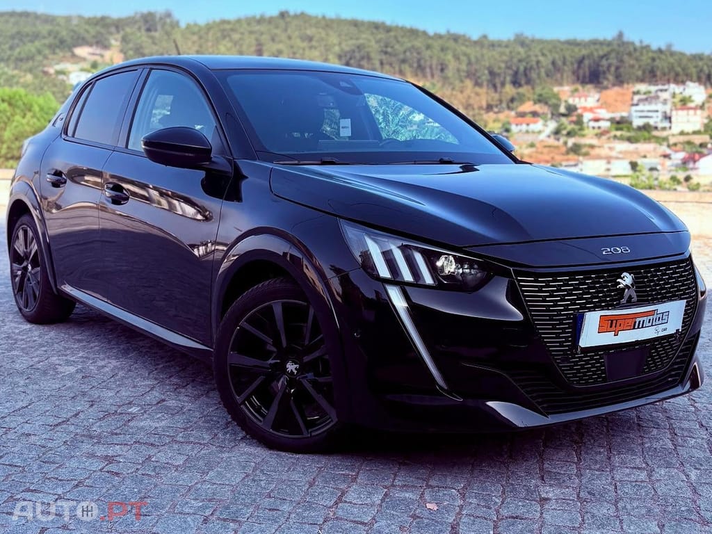 Peugeot 208 1.2 PureTech GT EAT8
