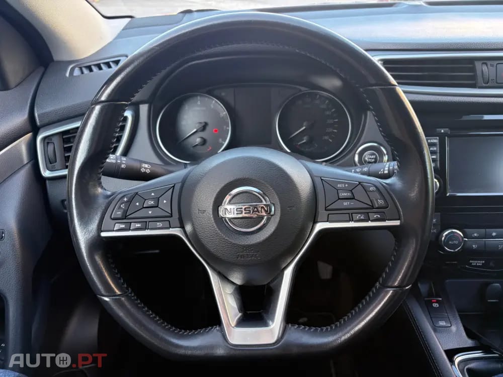 Nissan Qashqai 1.2 DIG-T N-Connecta 18
