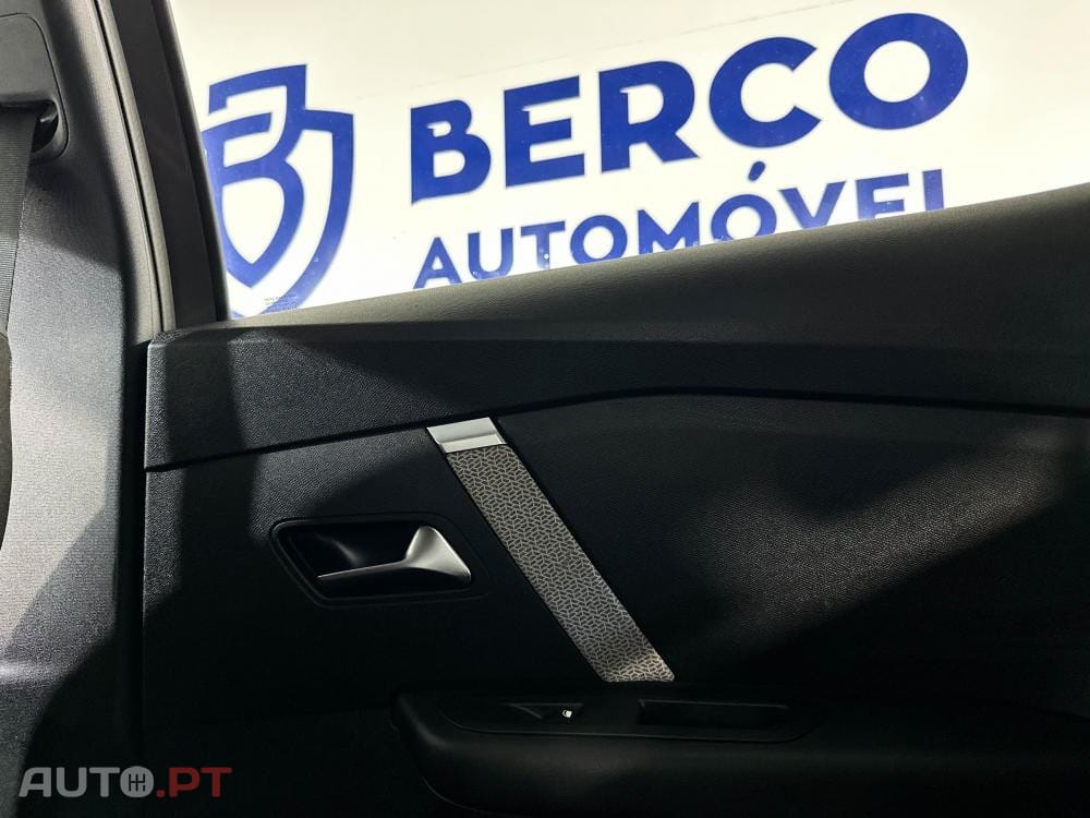 Citroen C4 PureTech 130 Stop&Start EAT8 MAX