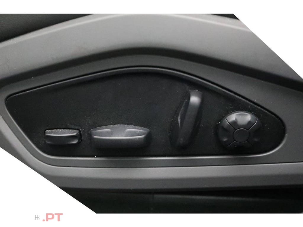 Porsche Taycan 4