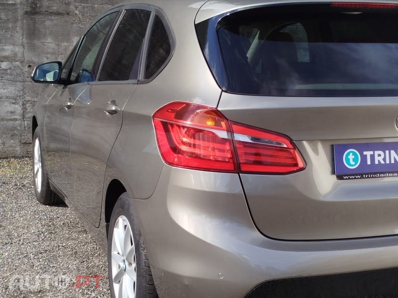 BMW 216 d Luxury Line