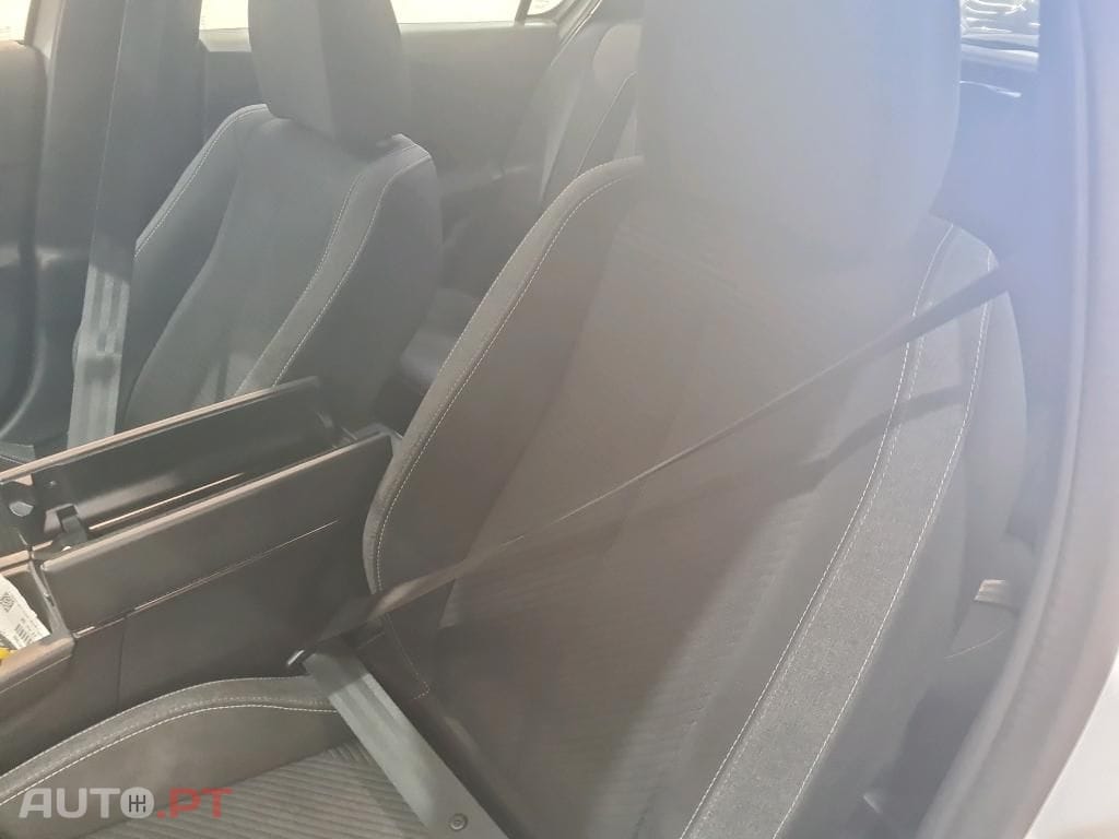 Peugeot 308 1.6 Hybrid Active e-EAT8