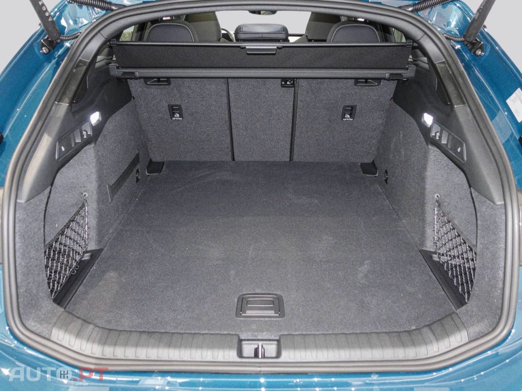 Audi A6 Avant I.V.A DEDUTIVEL  e-tron Performance 