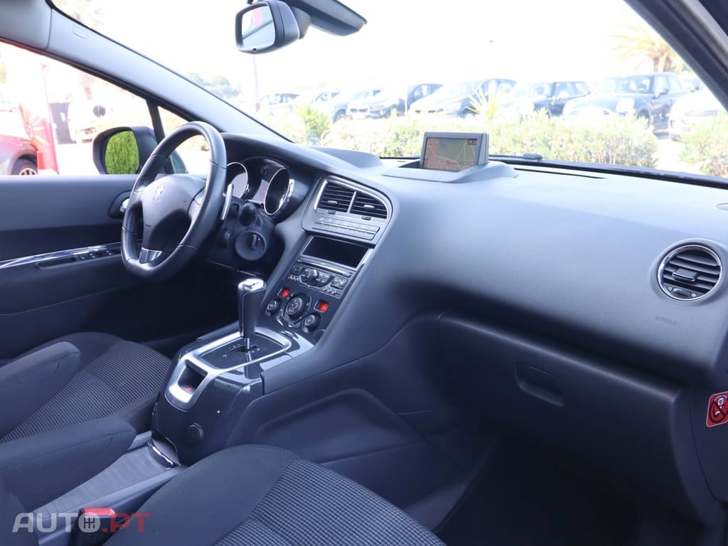 Peugeot 5008 1.6 E-HDi 7L Active 2-Tronic