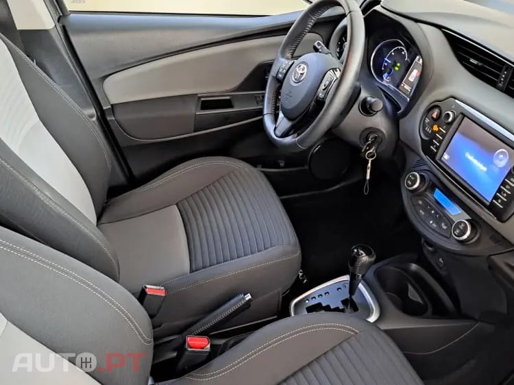 Toyota Yaris 1.5 HSD Sport +P.Techno+P.Luxury