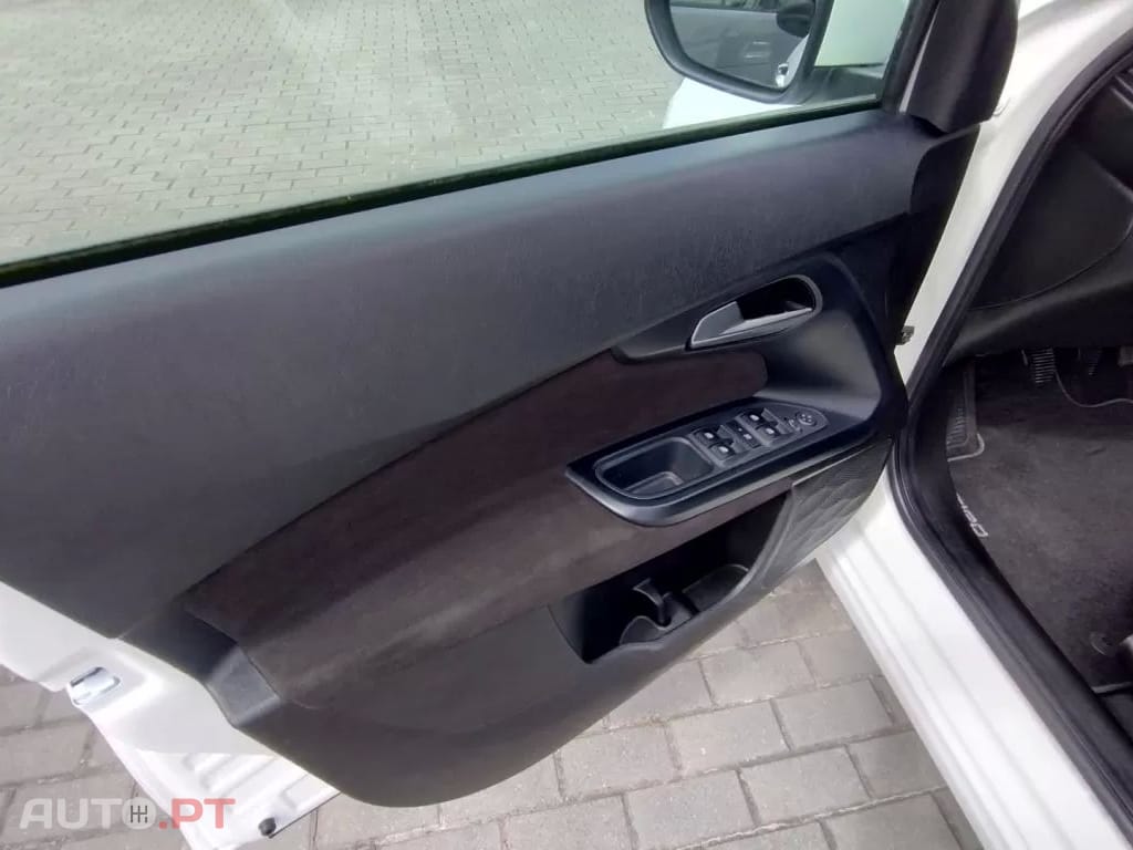Fiat Tipo 1.3 M-Jet Lounge