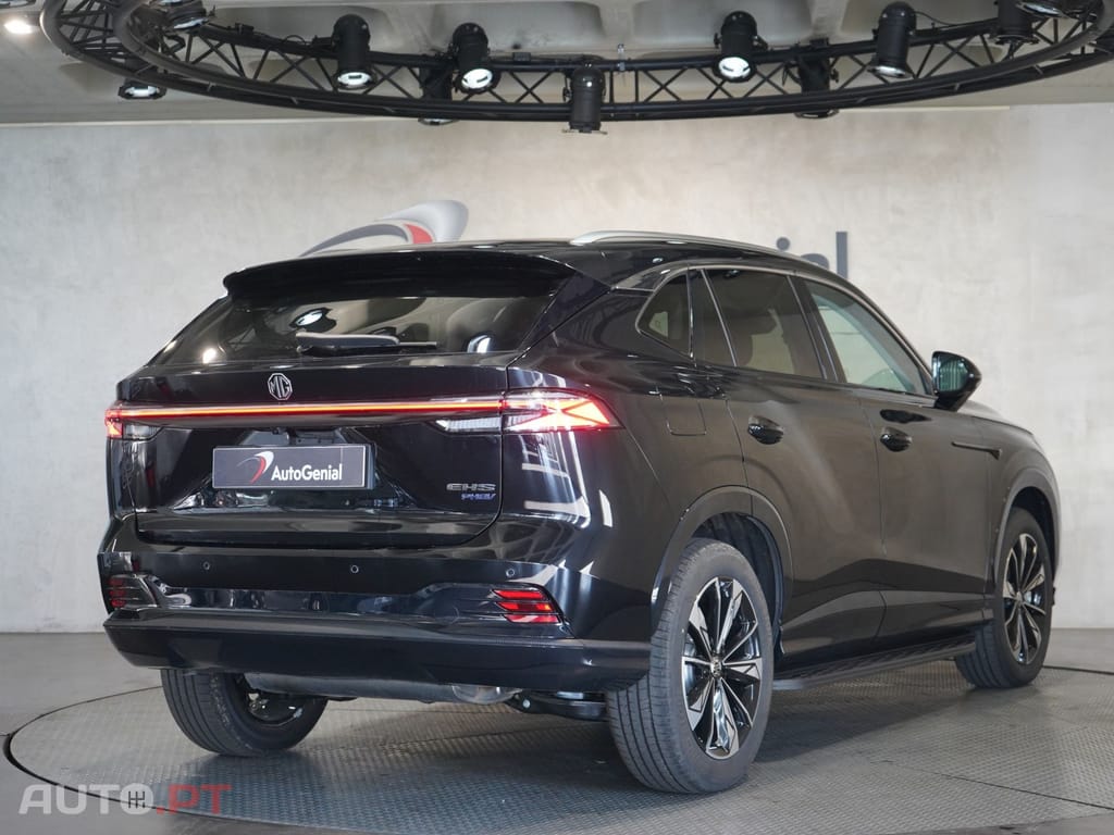 MG HS 1.5 T-GDI Plug In Hybrid Luxury