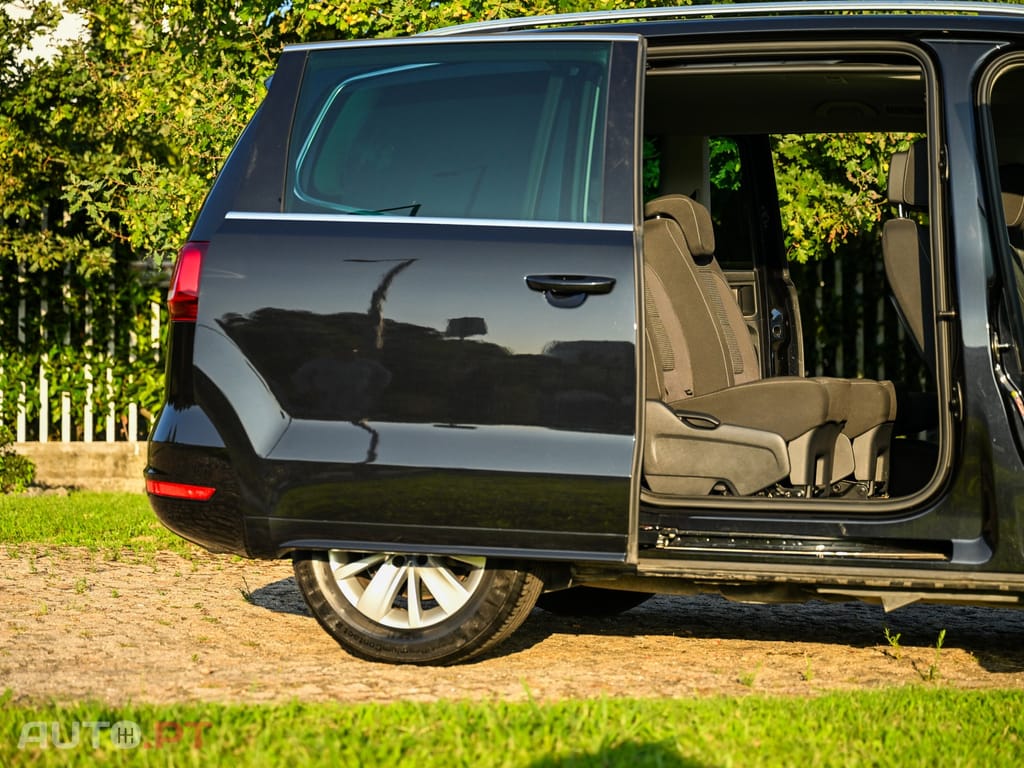 Volkswagen Sharan 2.0 TDi Blue Highline