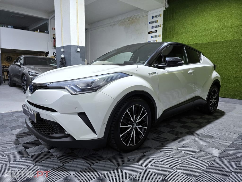 Toyota C-HR 1.8 HSD Lounge