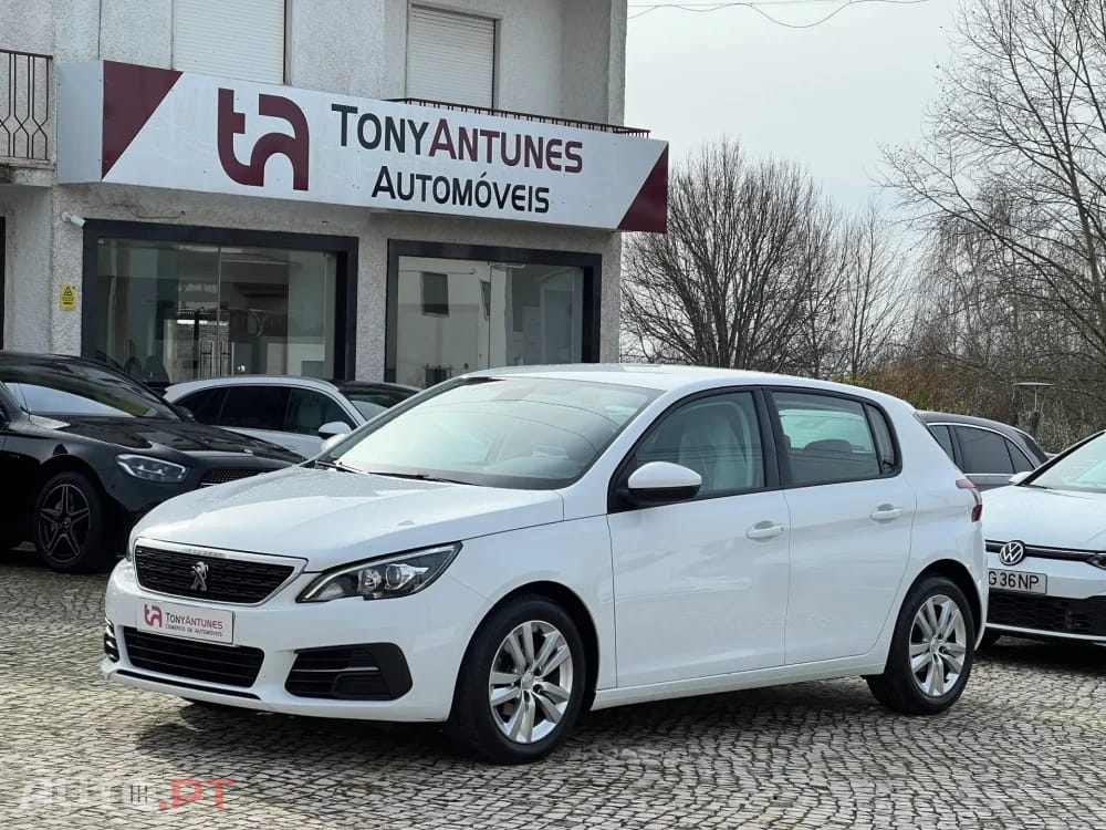 Peugeot 308 1.5 BlueHDi Business Line