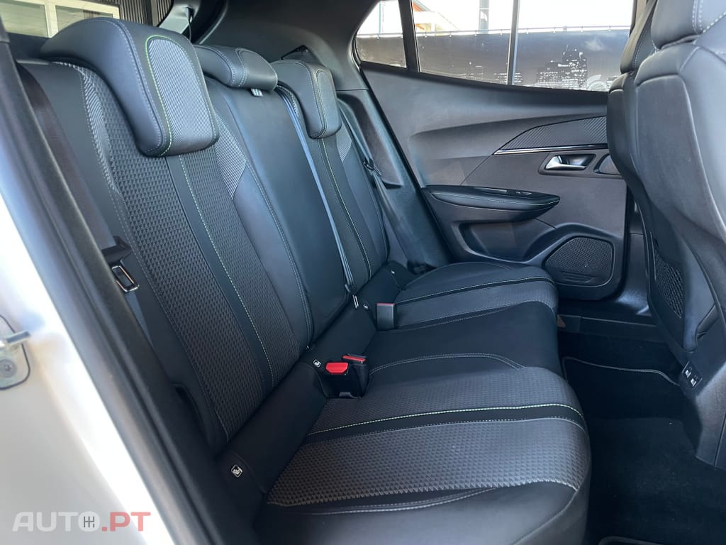 Peugeot 2008 1.2 PureTech GT