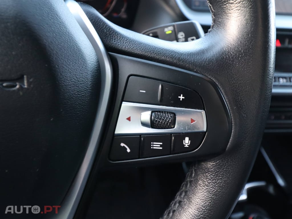 BMW 118 i Aut. Sport Line