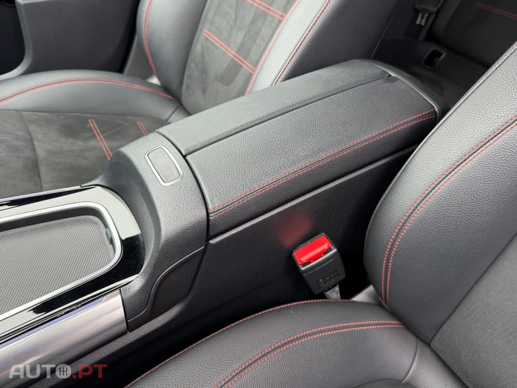 Mercedes-Benz GLA 180 d AMG Line