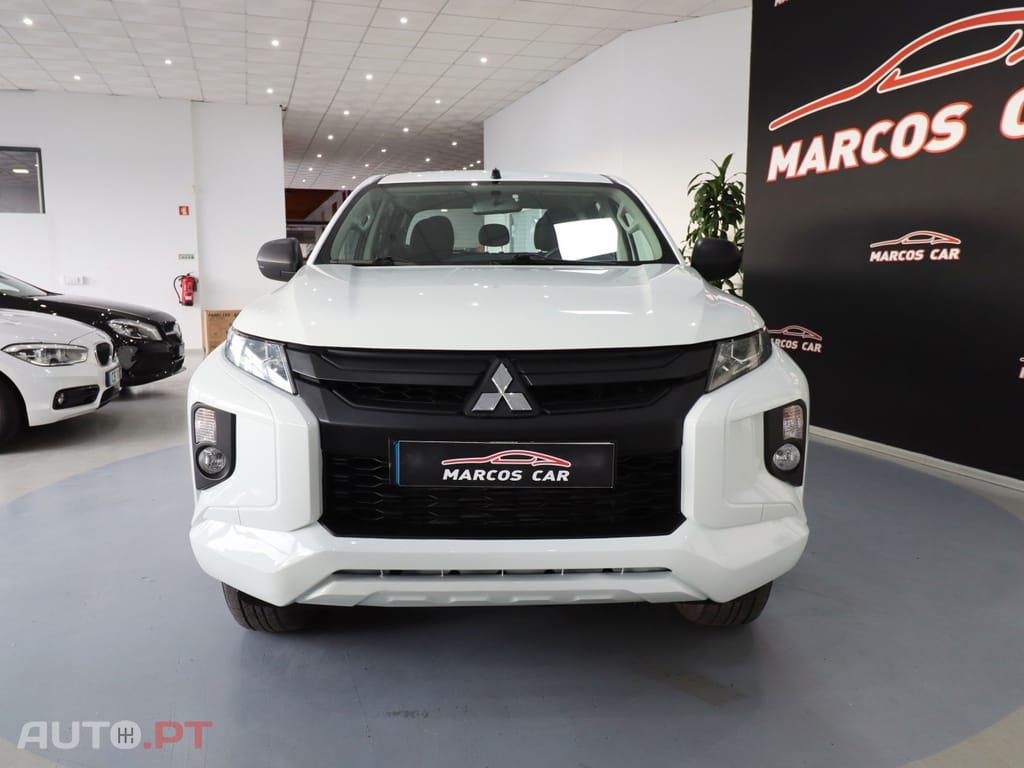 Mitsubishi L200 2.3 DI-D CD Invite Strakar Look 4WD