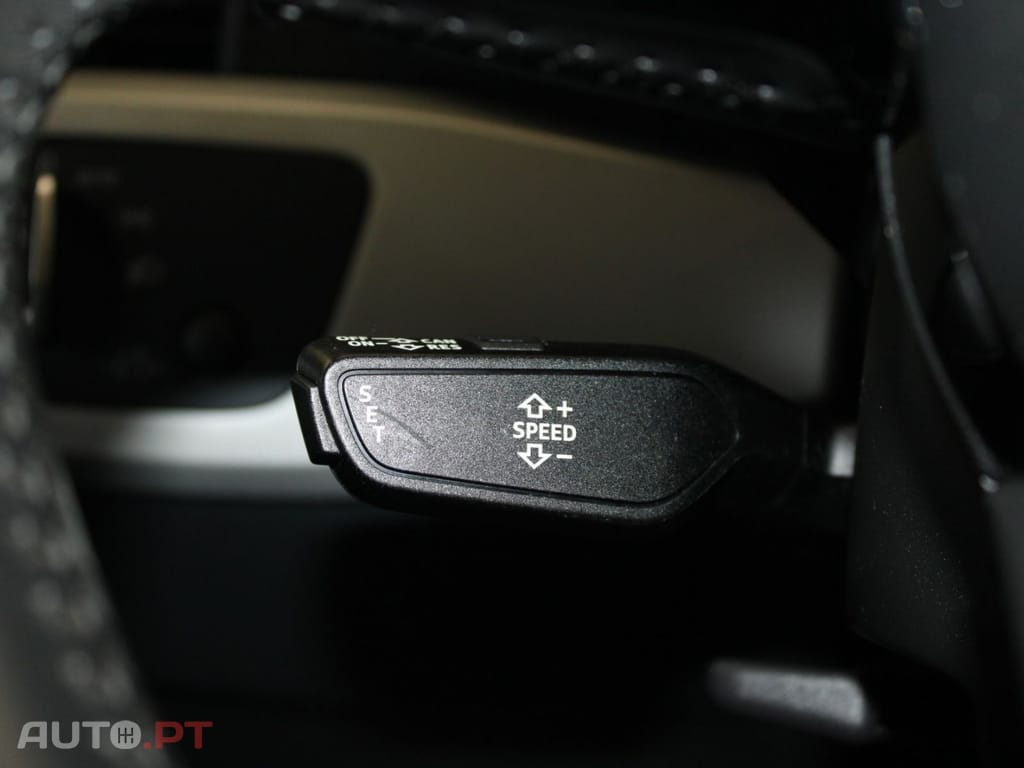 Audi A4 Avant 35 TDI STRONIC I.V.A DEDUTÍVEL