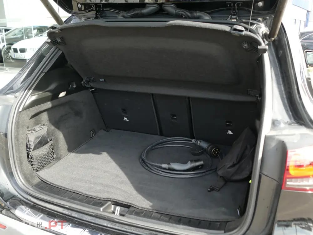 Mercedes-Benz EQA 250 AMG Line