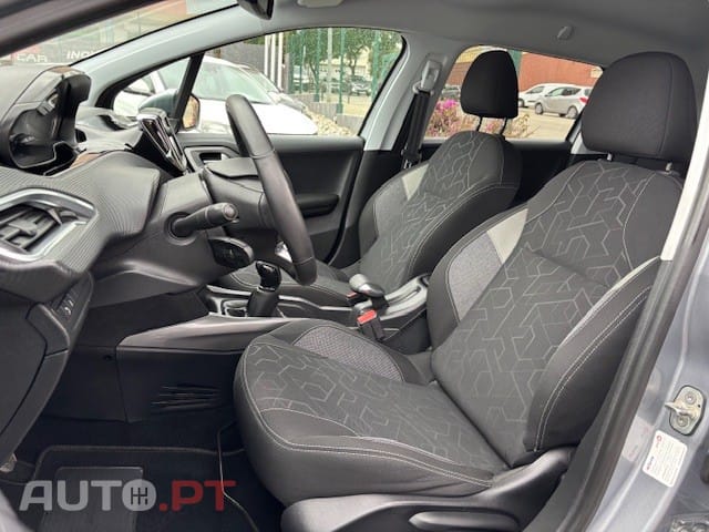 Peugeot 2008 1.6 BlueHDi Style