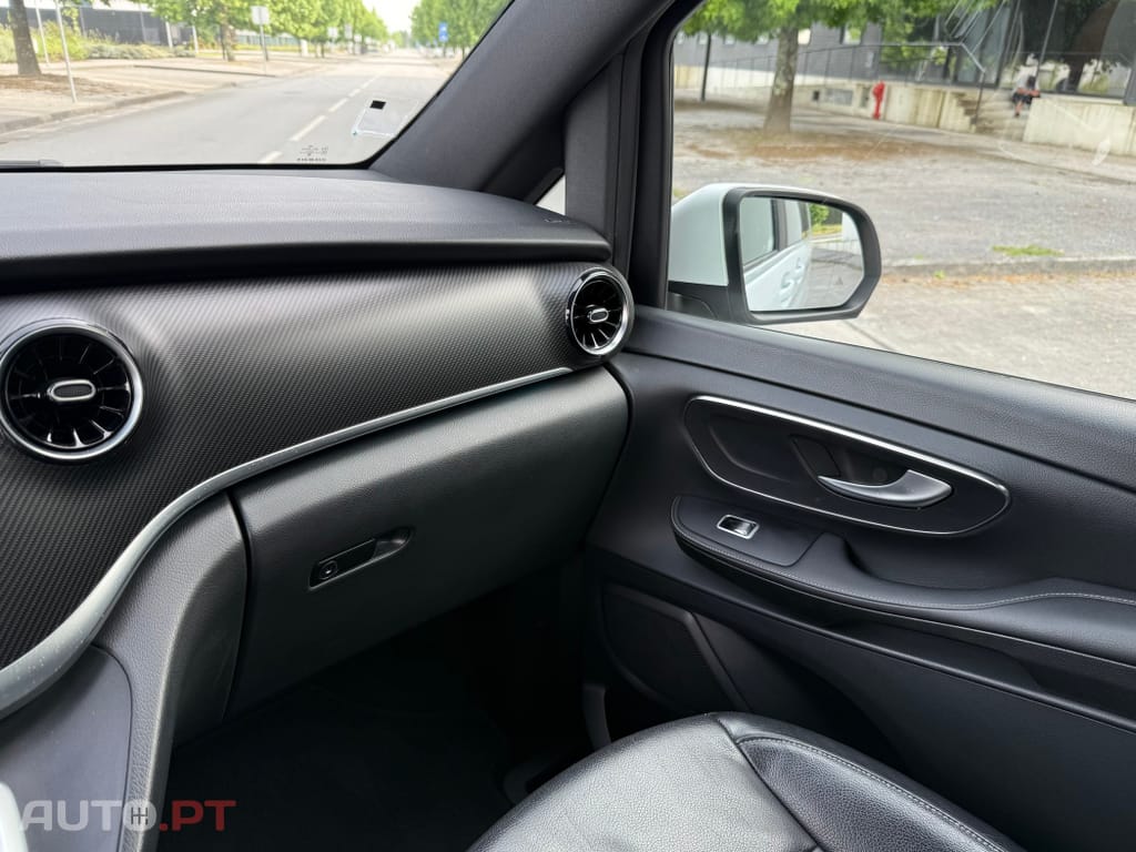 Mercedes-Benz V 220 d Longo Avantgarde