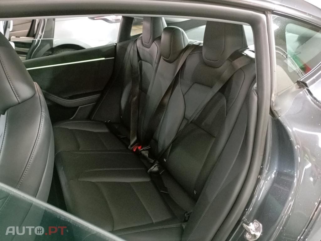 Tesla Model 3 Long Range Tração Integral