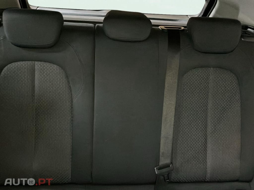 BMW 118 i Corporate Edition Auto