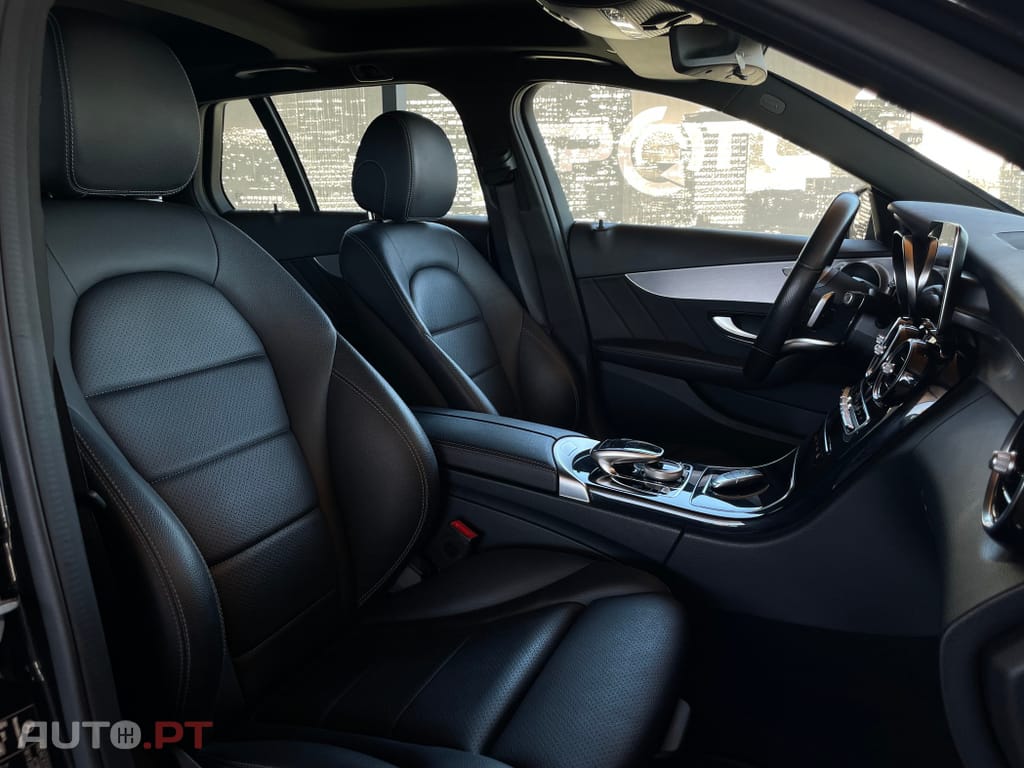 Mercedes-Benz C 300 de AMG Line