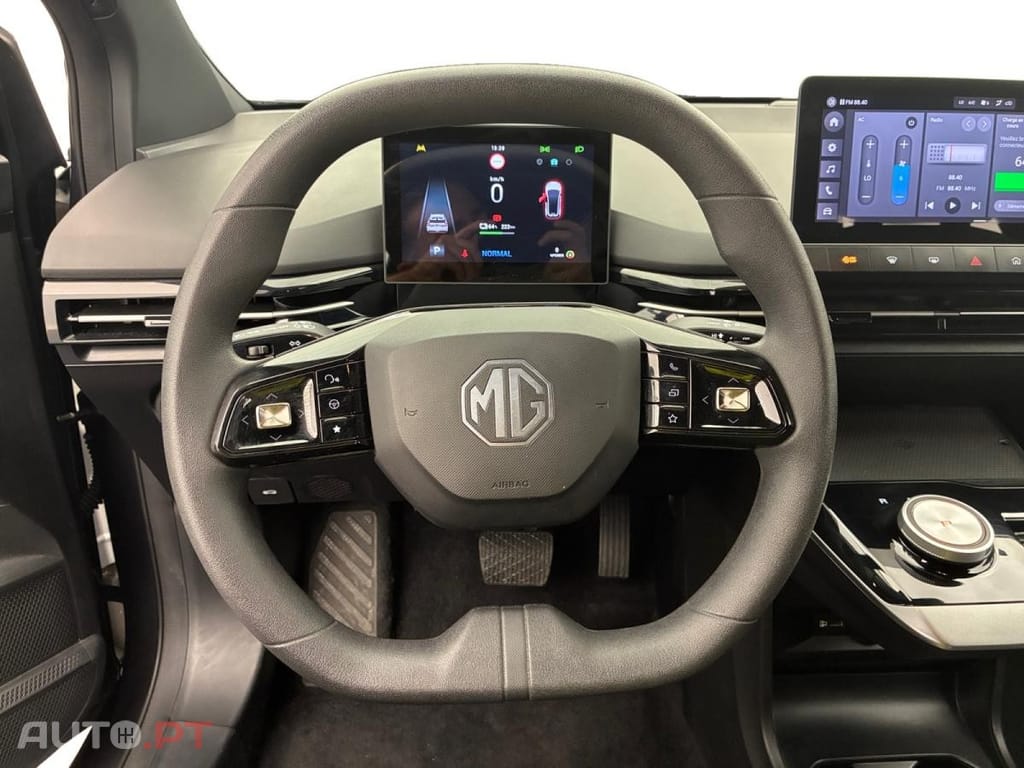 MG MG4 51 kWh Standard