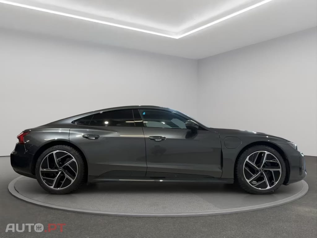 Audi E-Tron GT quattro