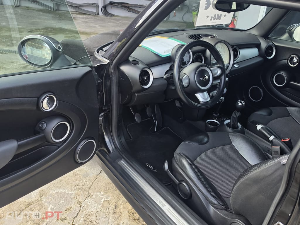 MINI Cooper D 110cv Cx 6 Nacional