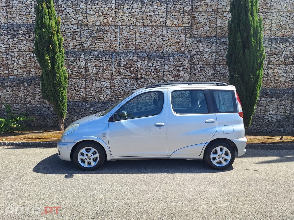 Toyota Yaris Verso 1.4 D-4D Sol