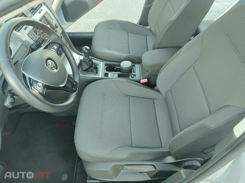 Volkswagen Golf 1.6 TDi GPS Edition