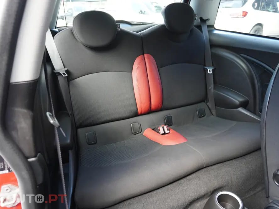 MINI Cooper Cooper D