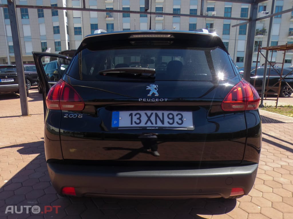 Peugeot 2008 1.5 BlueHDi Style