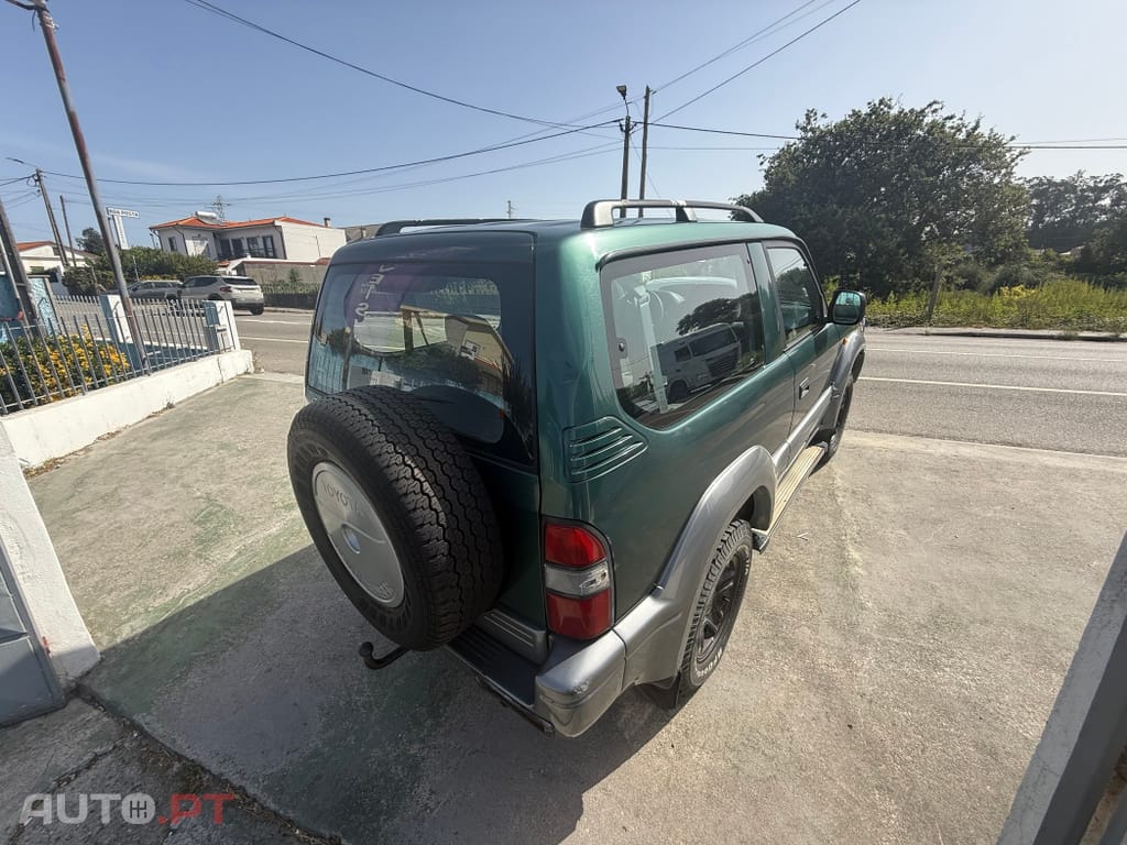 Toyota Land Cruiser 3.0 TD Pack 1 — fotografia 6