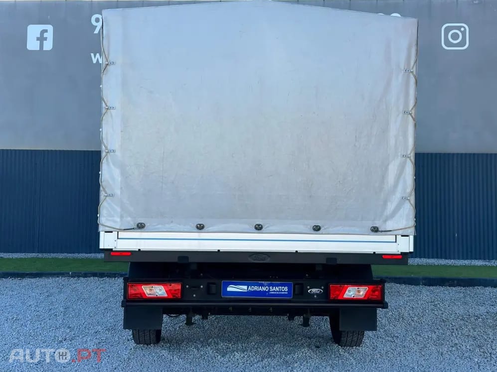 Ford Transit L2 VA MH Base