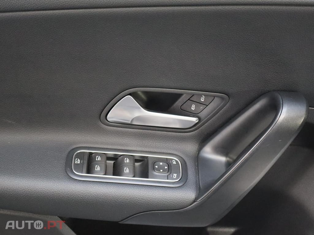 Mercedes-Benz A 160 Manual Style Plus