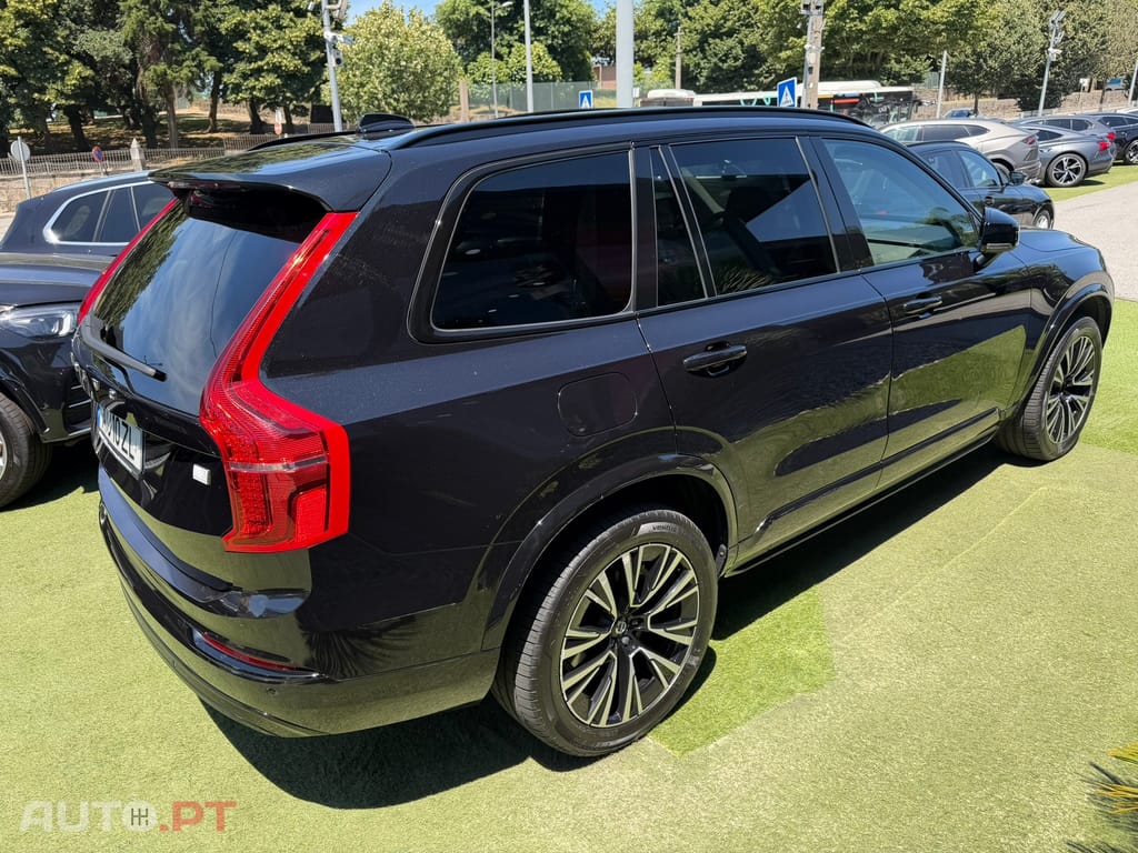 Volvo XC90 2.0 T8 PHEV Ultimate Dark AWD