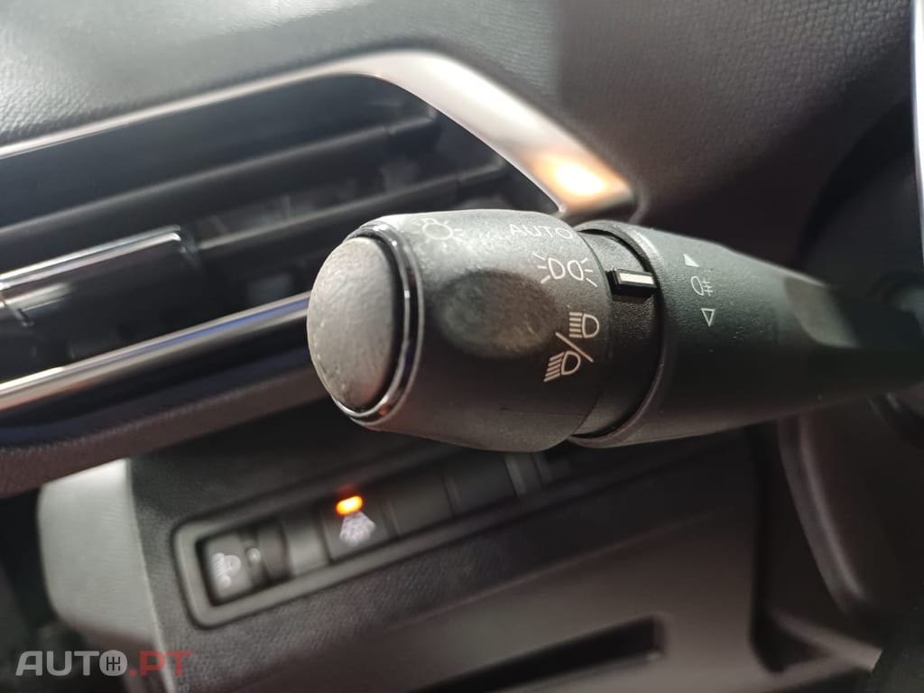Peugeot 3008 1.2 PureTech Allure EAT8