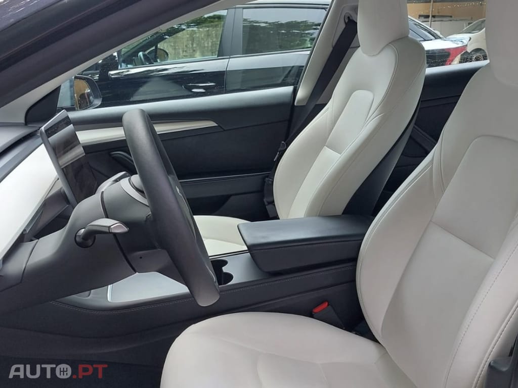 Tesla Model 3 Long-Range Dual Motor AWD